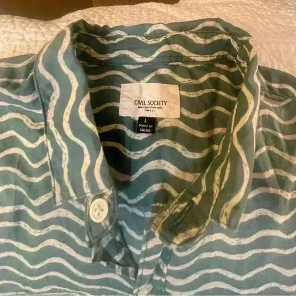 Civil society men’s large green and tan short sleeve button down - Picture 4 of 7